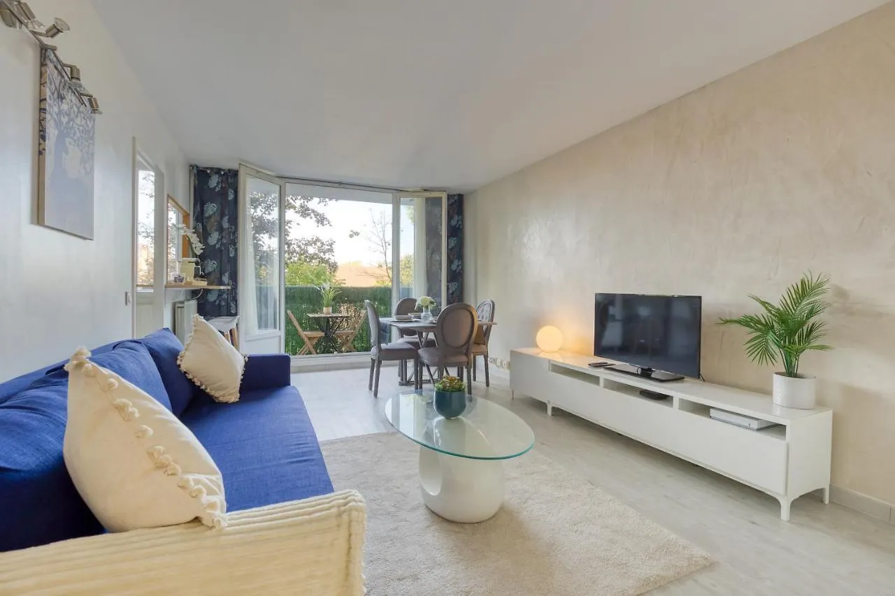 Escale De L'Yvette - 50M2 Cosy, Balcony & Parking Apartment Longjumeau France